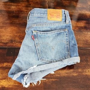 Levi's 501 shorts Size 28W